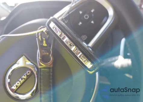 2024 Volvo Xc90 B6 Plus Bright Theme 7-Seater z USA, uszkodzony, nr VIN YV4062PE5R1171388